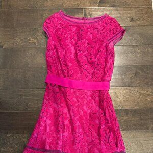 Tadashi Shoji Size 10 Fiushia Cap Sleeve